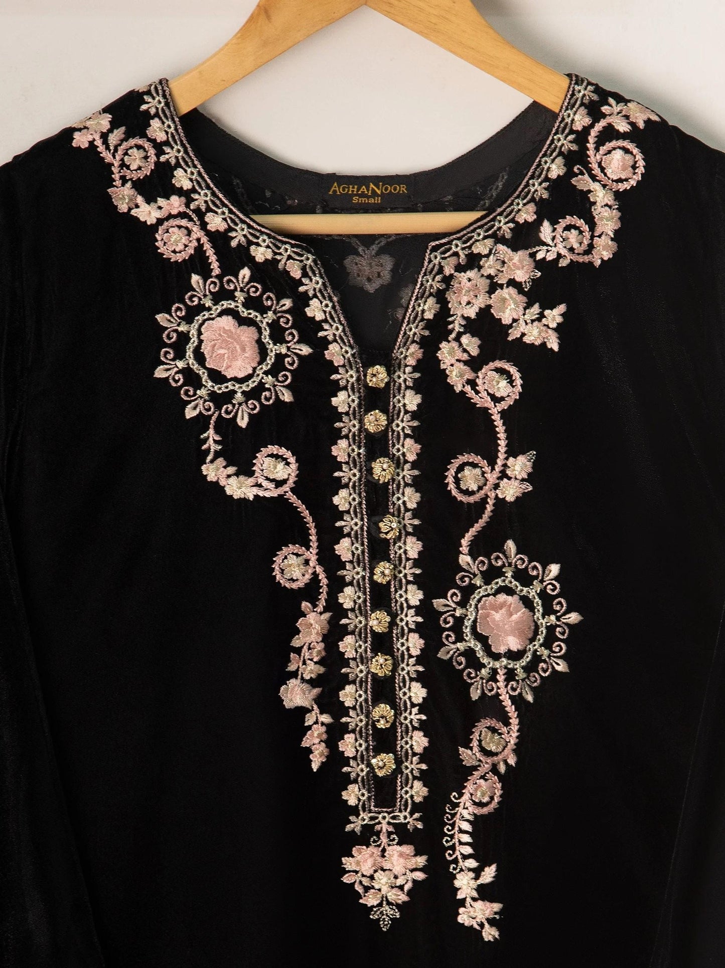 Agha Noor Embroidered Black Velvet Shalwar Kameez: 3-Piece Indian Suit