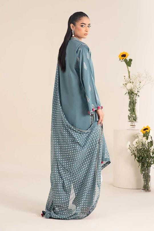 Maria.B - Farshi Shalwar Suit - 3 Piece Printed Lawn Suit (Large) - Teal Blue