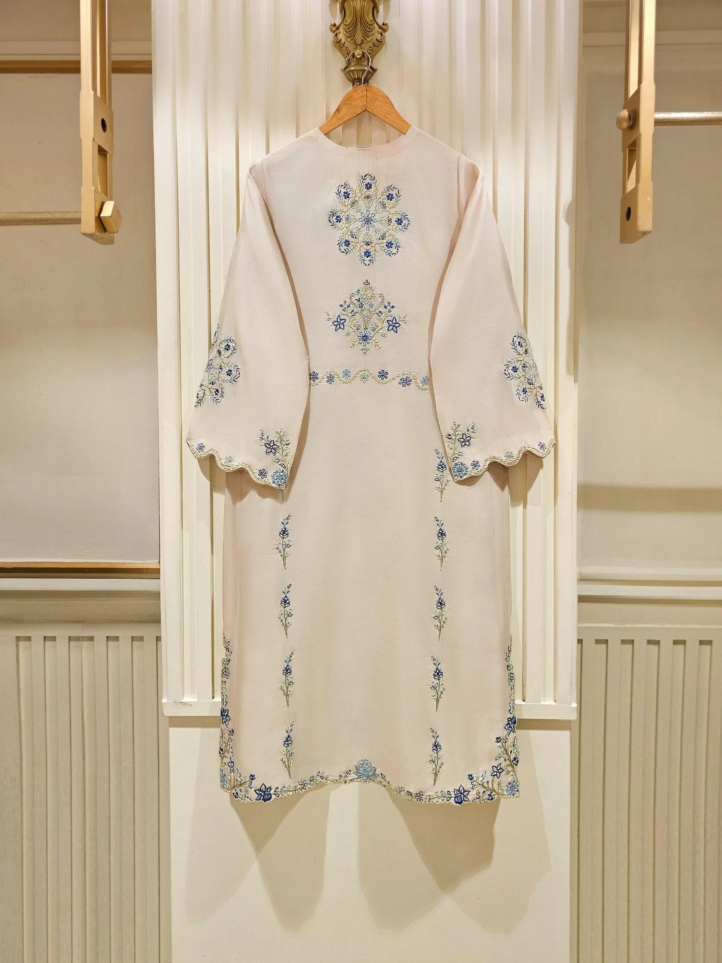 Agha Noor 3 Piece - Pure Khaadi Silk Embroidered Suit - Off White
