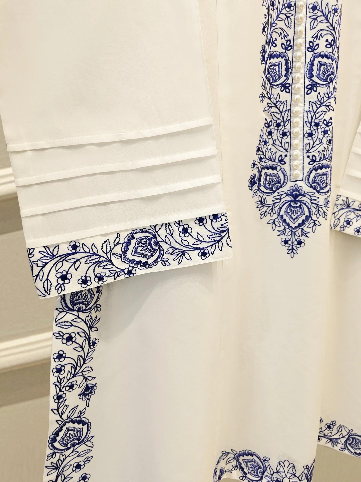 Agha Noor 2 Piece Lawn Suit - Kurta Pants