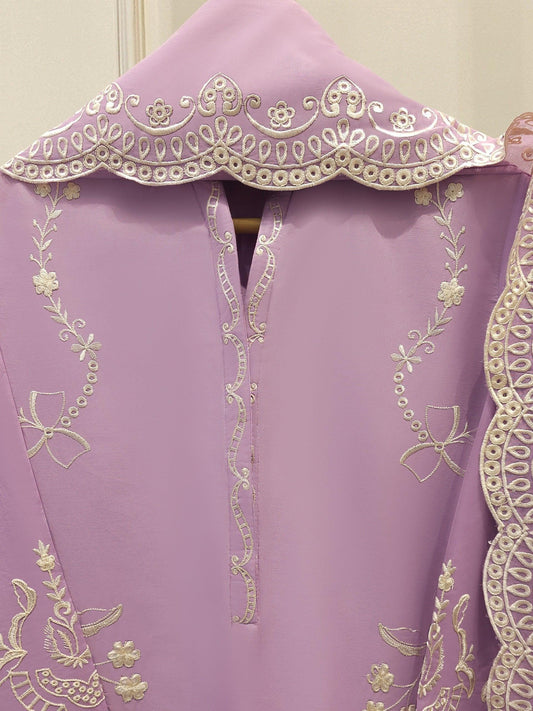 Embroidered Lawn Shalwar Kameez: 3 Piece Agha Noor Suit (M, L)