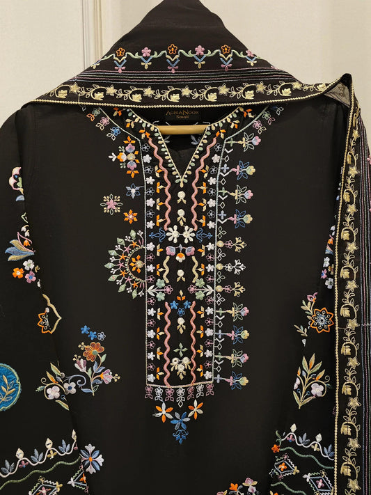 Aghanoor 3 piece - Pure Embroidered Lawn Suit with Applique Work - Raw Silk Pants