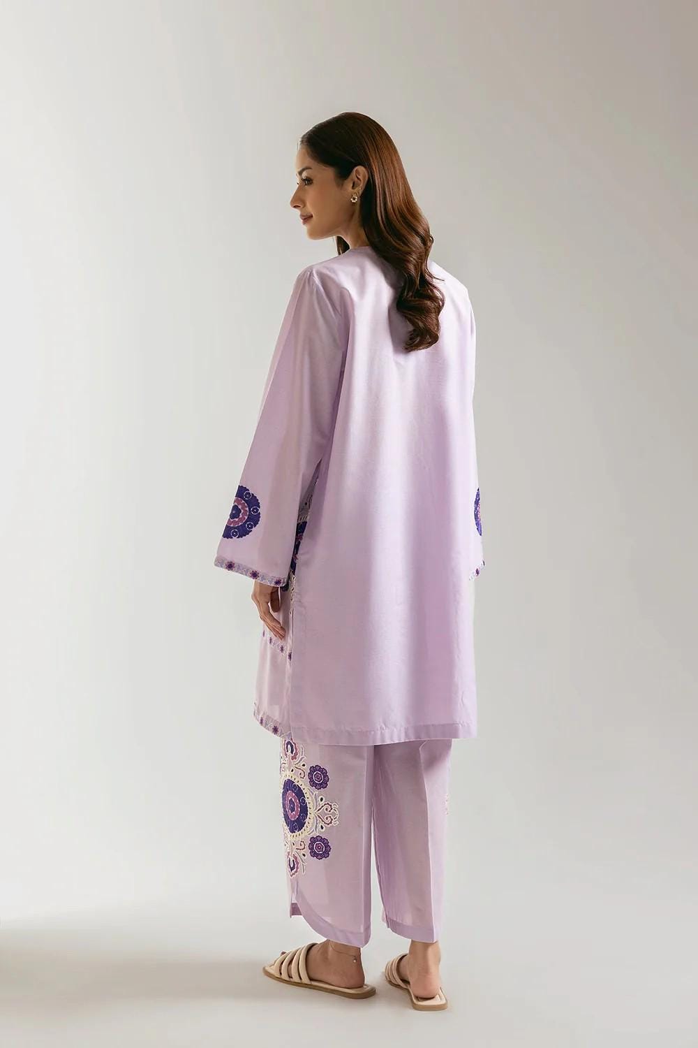 Ethnc 2 piece - Designer Brand Pure Embroidered Lawn Suit - Lilac
