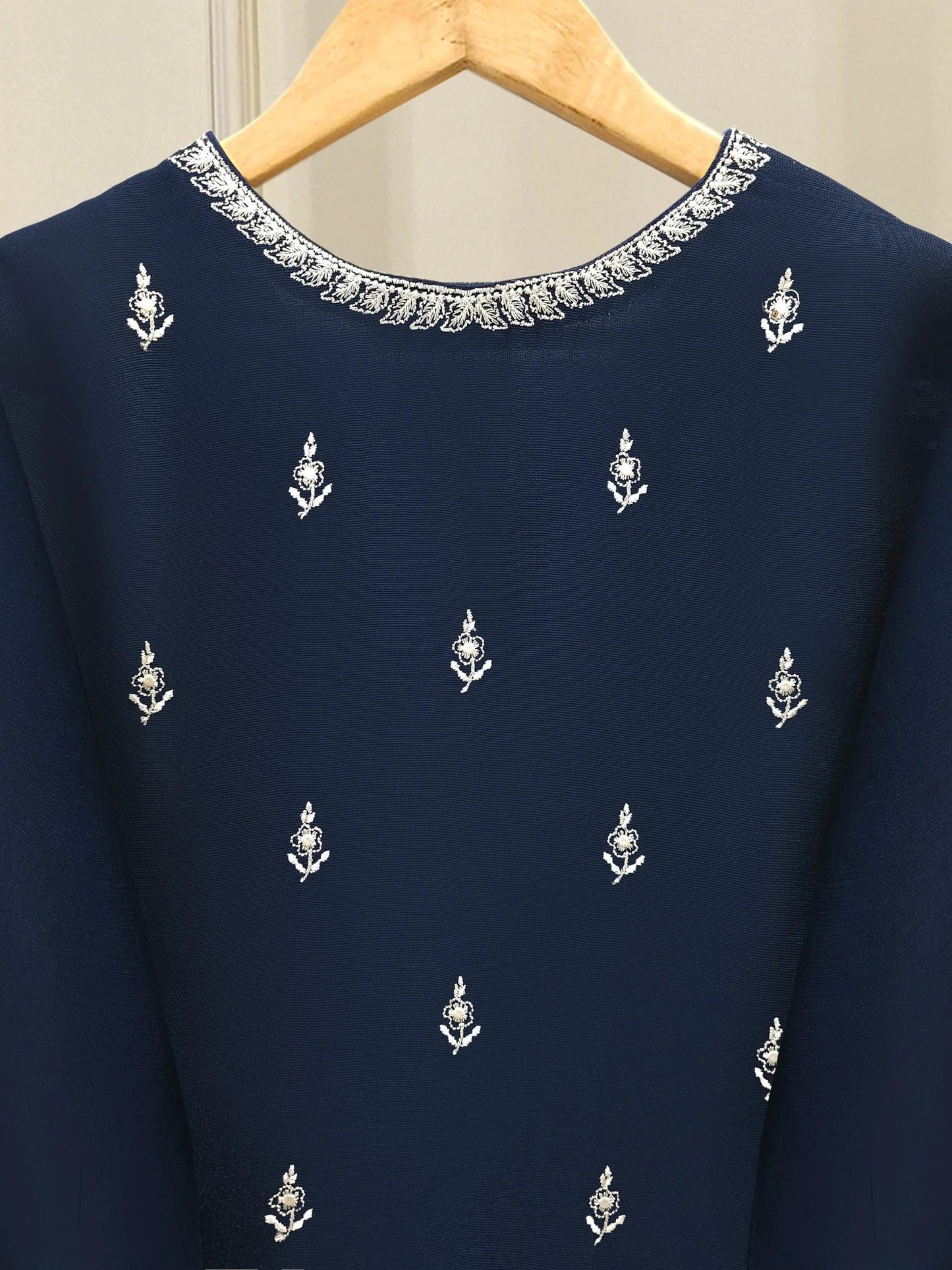 Agha Noor 3 Piece - Embroidered Cotton Net Suit -- Navy Blue