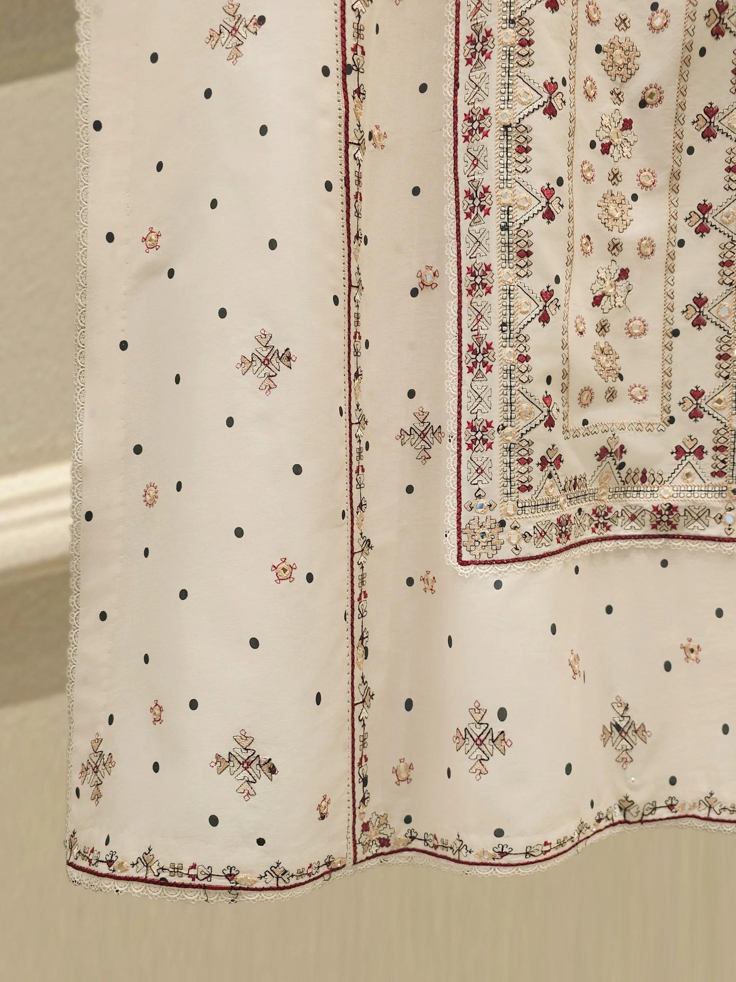 Agha Noor Embroidered Cotton Suit - Size Large
