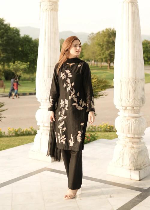 3 piece - Pakistani Designer Embroidered Lawn Suit - Black