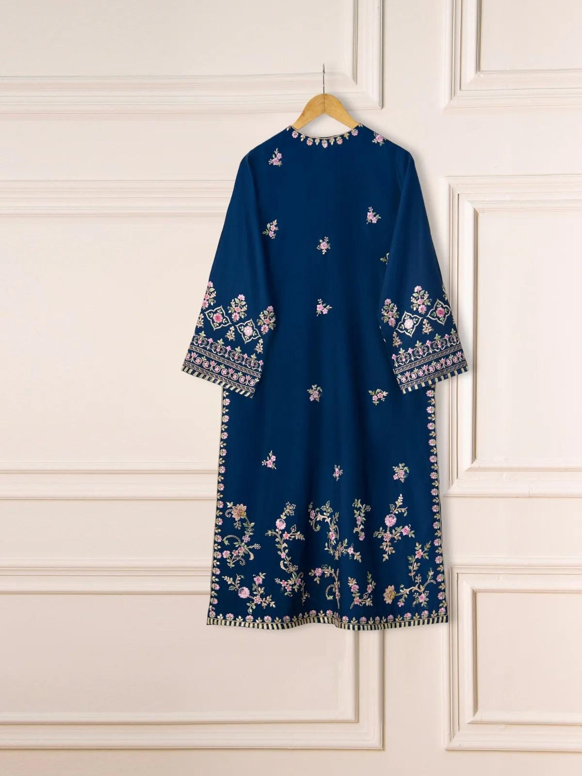Agha noor 3 Piece Pure Silk  Heavily Embroidered Suit -Size  (Large) - Navy Blue