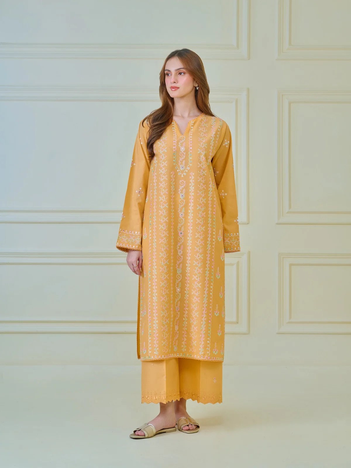 2 piece Agha Noor - Heavily Embroidered Lawn Suit (Size-L)