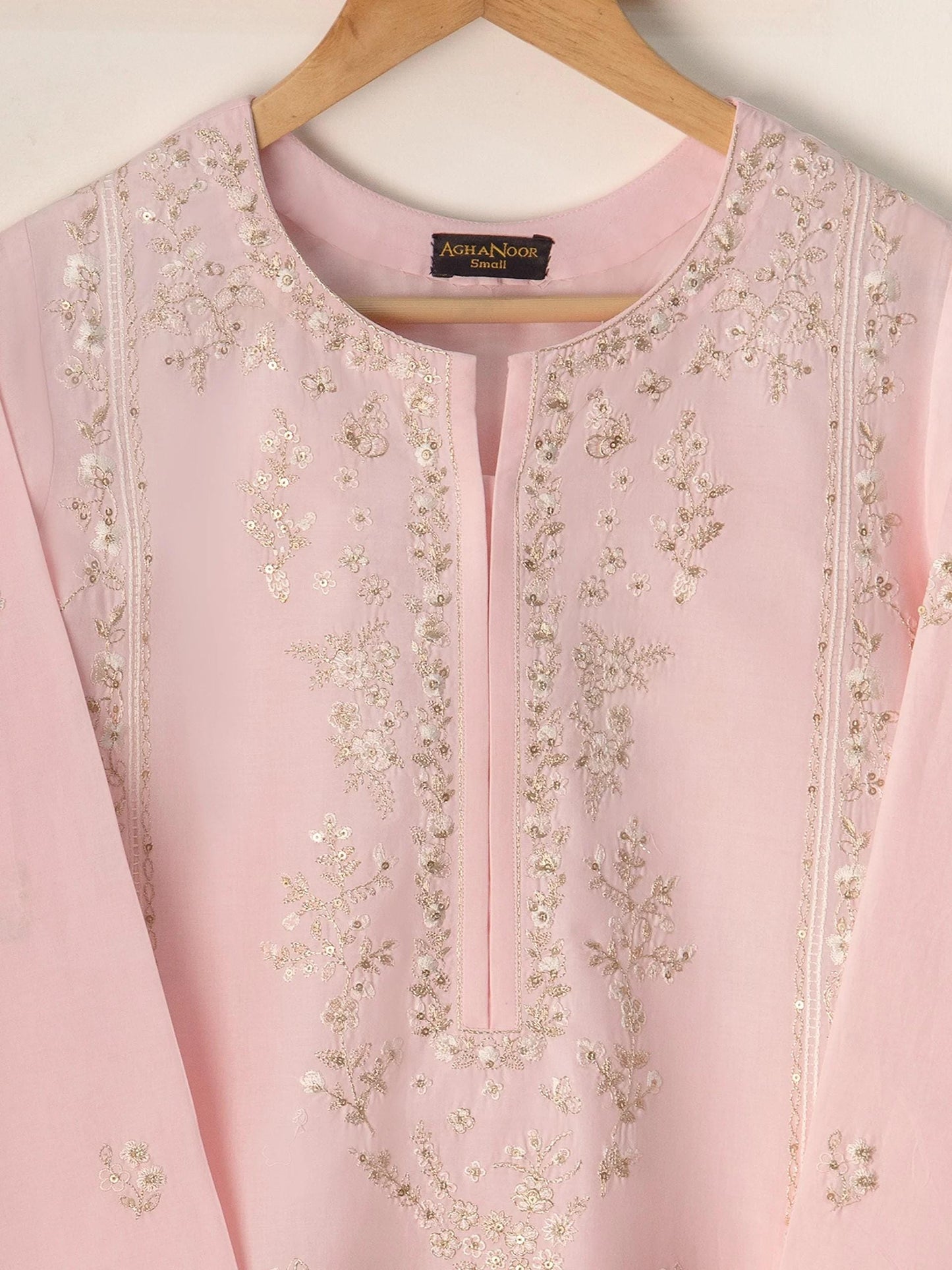 Agha Noor  - 2 Piece Embroidered Cambric Suit - Size L - Chiffon Dupatta