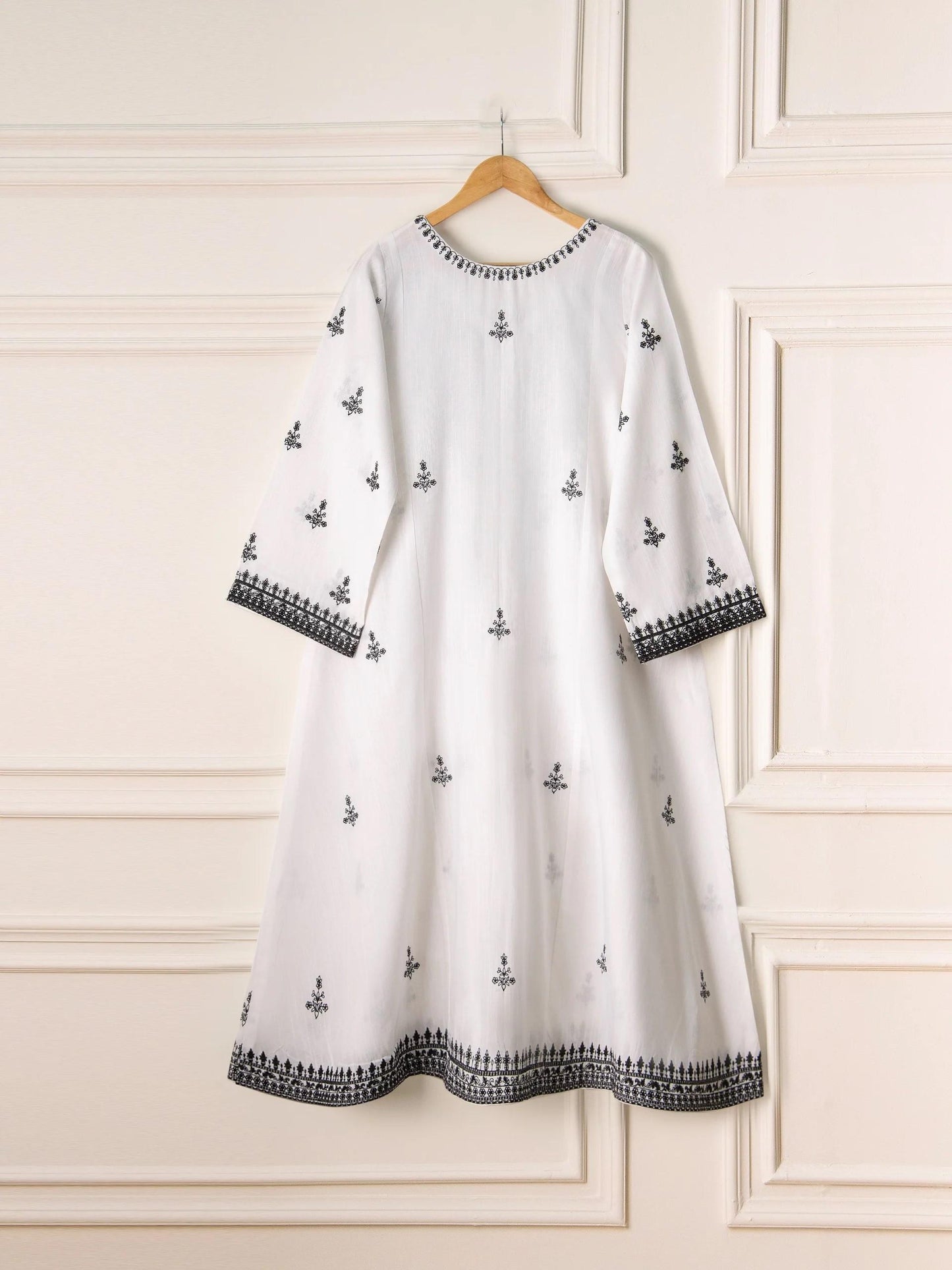 Aghanoor 2 piece - (Size- M, L) Embroidered Khaddar Frock Suit - White