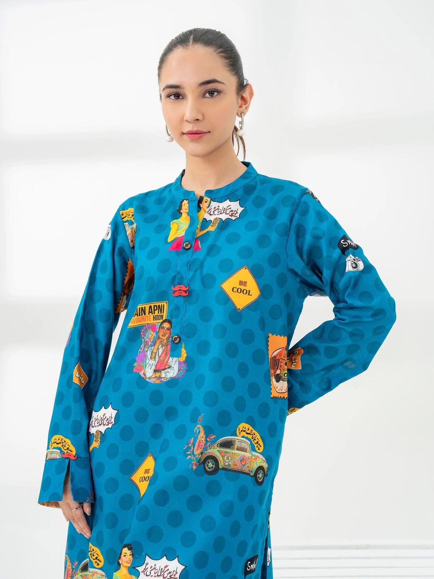 Printed Khaddar Shirt - Medium