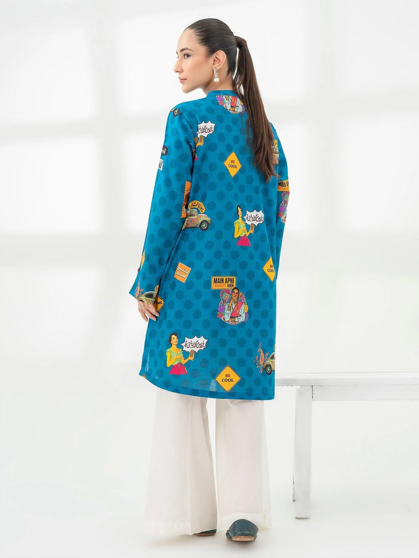 Printed Khaddar Shirt - Medium