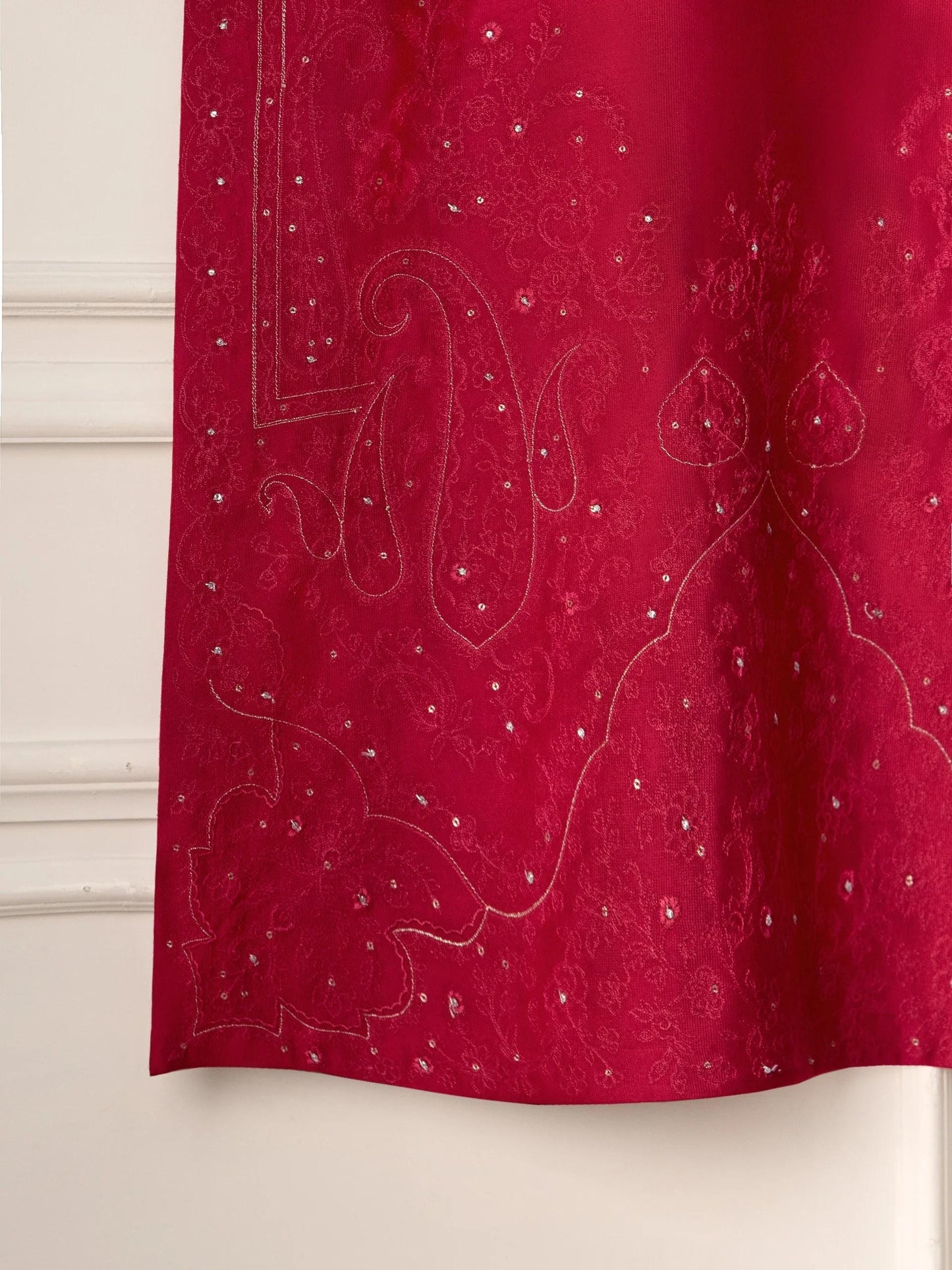 Agha noor 3 Piece Pure Silk Net Embroidered Suit Size (Large)