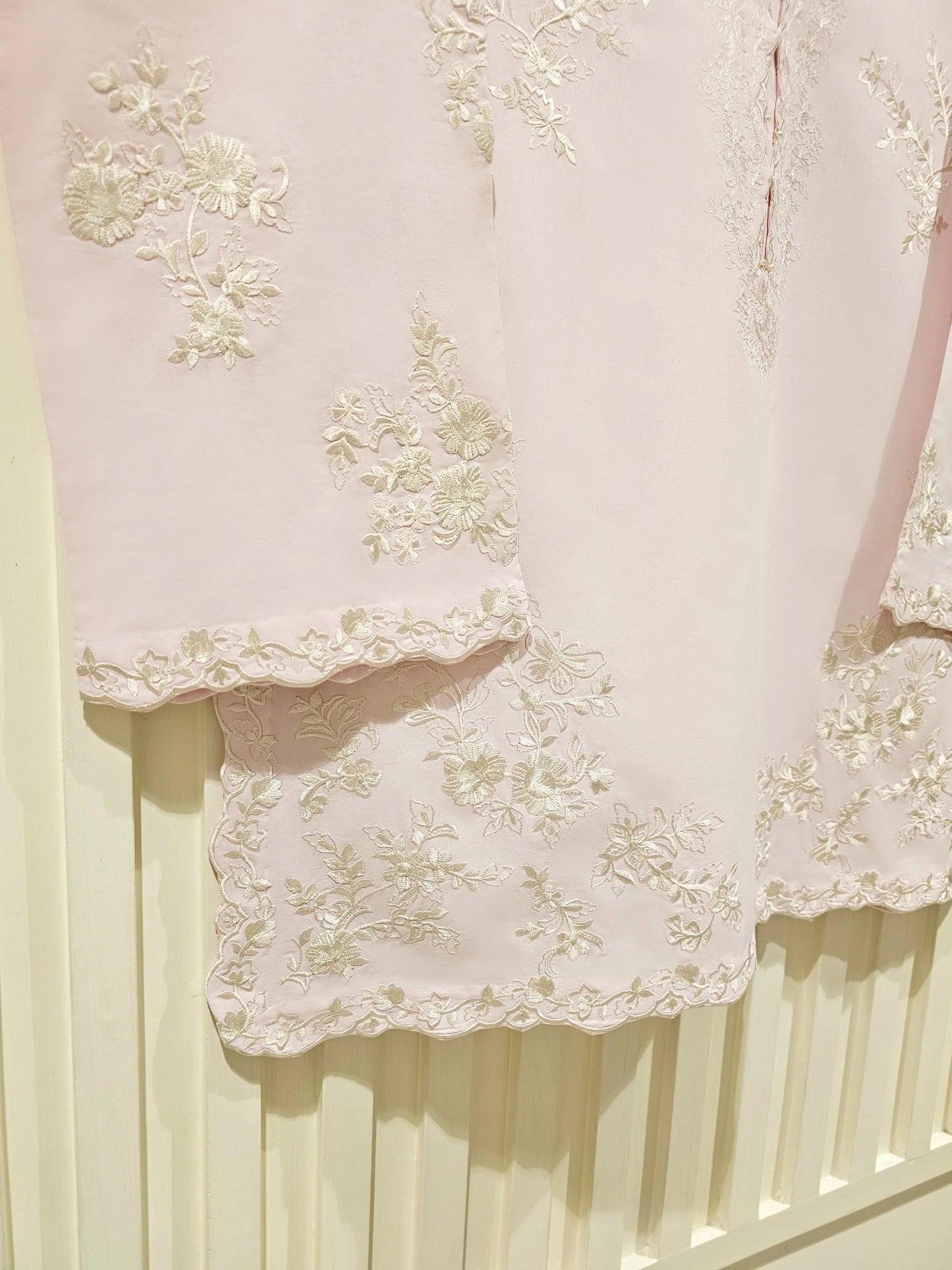 Agha Noor, Pink, 3-Piece Embroidered Lawn Shalwar Kameez Suit