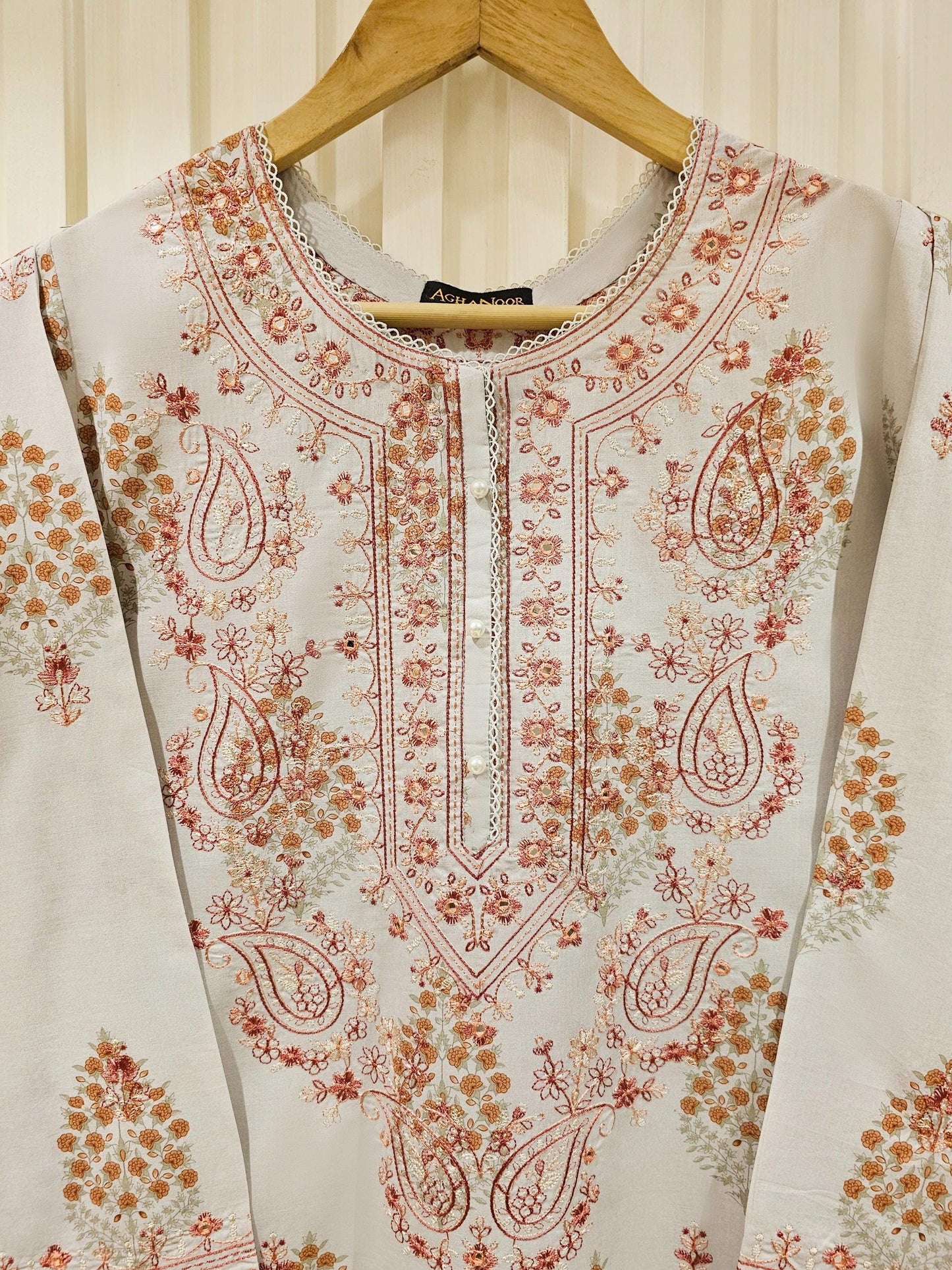 Agha Noor 2 Piece - Printed Lawn Shalwar Kameez Suit