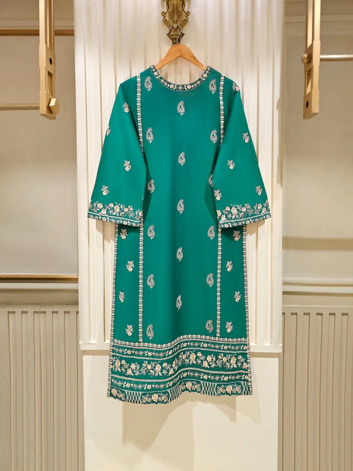2 Piece Agha Noor - Designer Embroidered Lawn Shalwar Kameez Suit