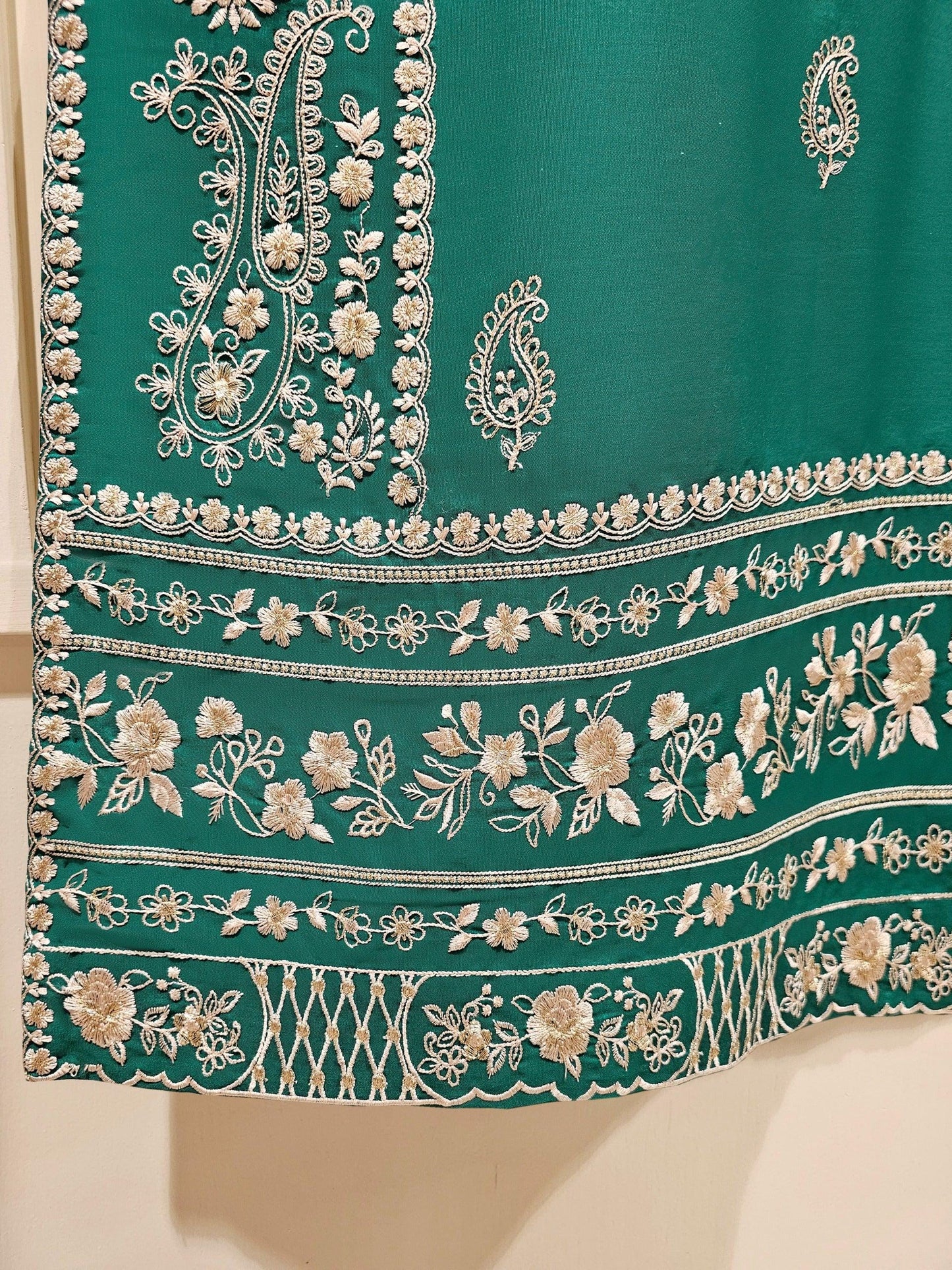 2 Piece Agha Noor - Designer Embroidered Lawn Shalwar Kameez Suit