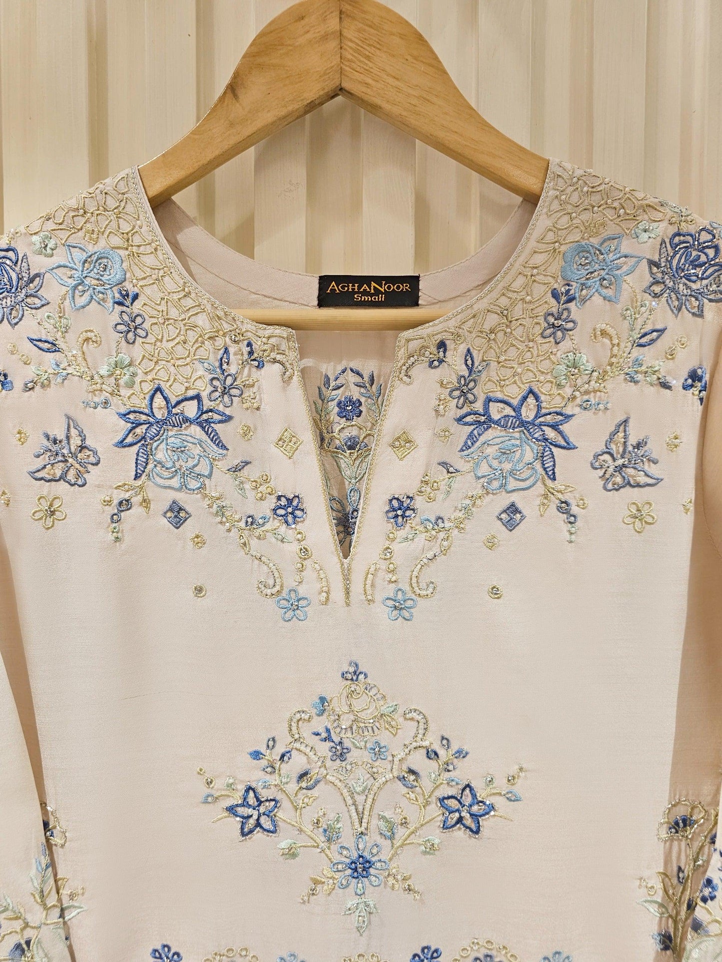 Agha Noor 3 Piece -  Pure Khaadi Silk Embroidered Suit - Off White