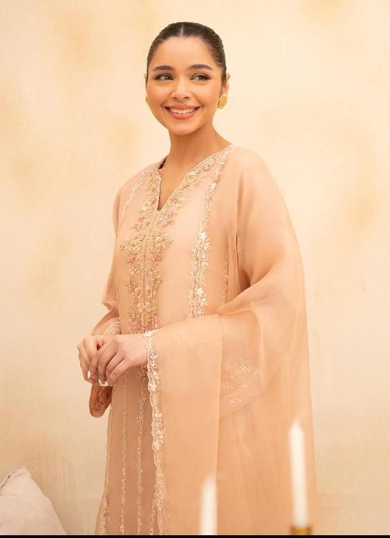 Agha noor 3 Piece Embroidered Organza Suit -Size  (Large) - Beige