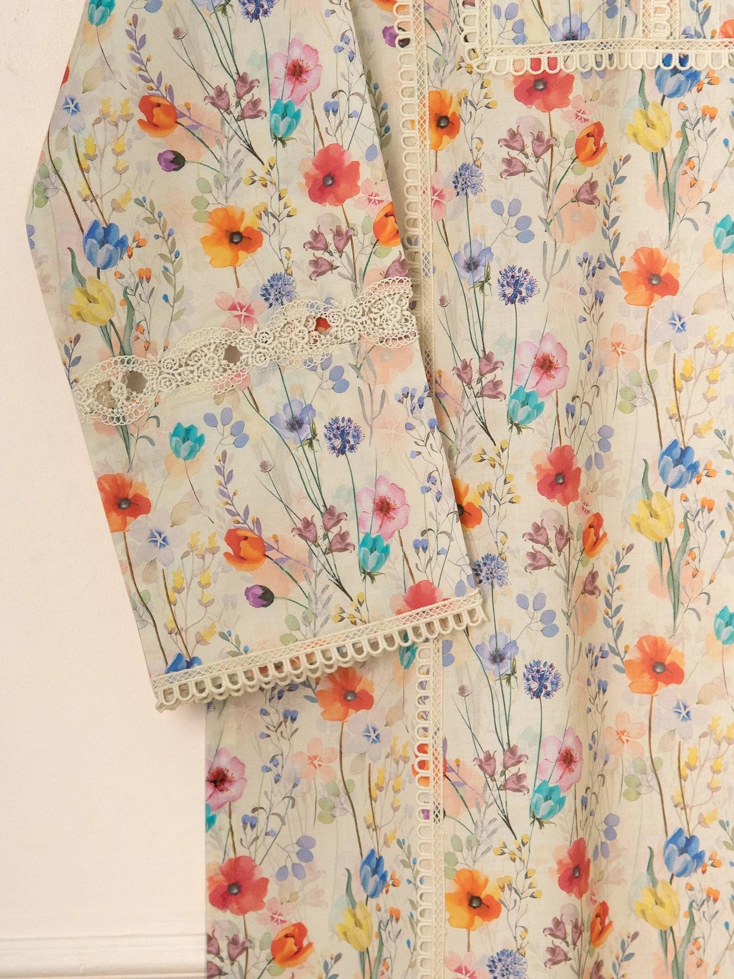 Agha Noor Floral Print Summer Lawn Suit: Kameez Pants Set