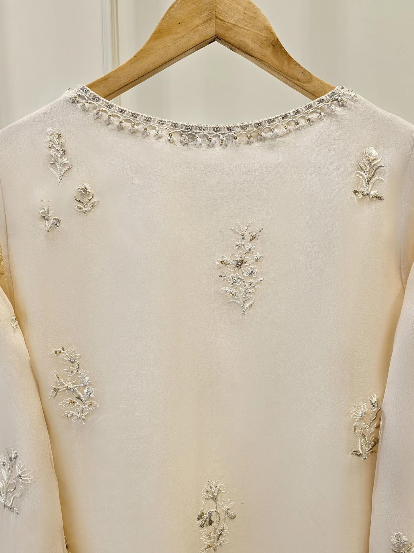 Aghanoor 3 Piece Pure Organza Embroidered Suit - Beige - Size (Medium, Large)
