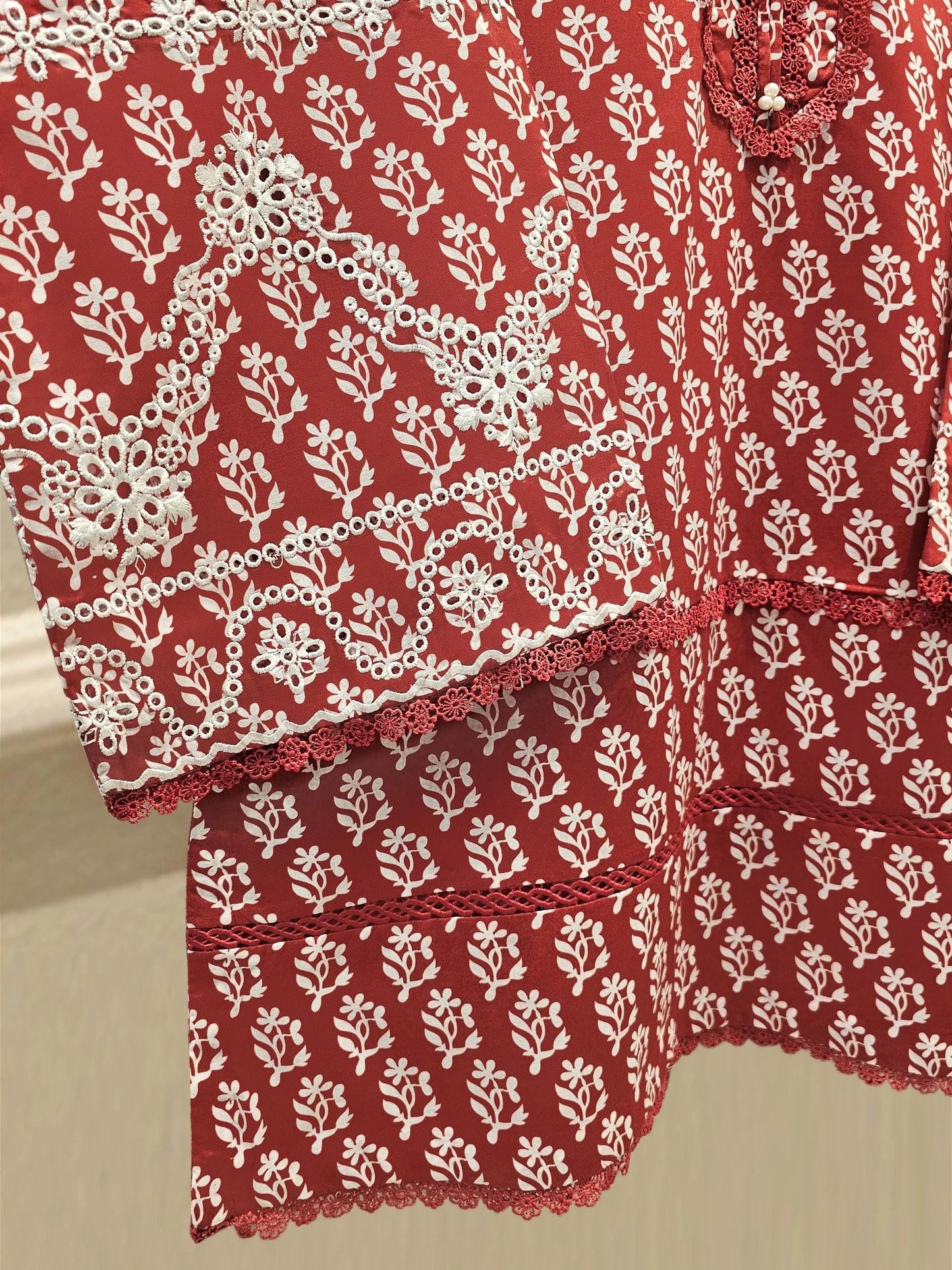 Digital Printed Embroidered Lawn Suit: Kameez Shalwar - Aghanoor