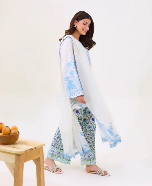 3-Piece Agha Noor  Embroidered Lawn Suit: - White Chiffon Dupatta