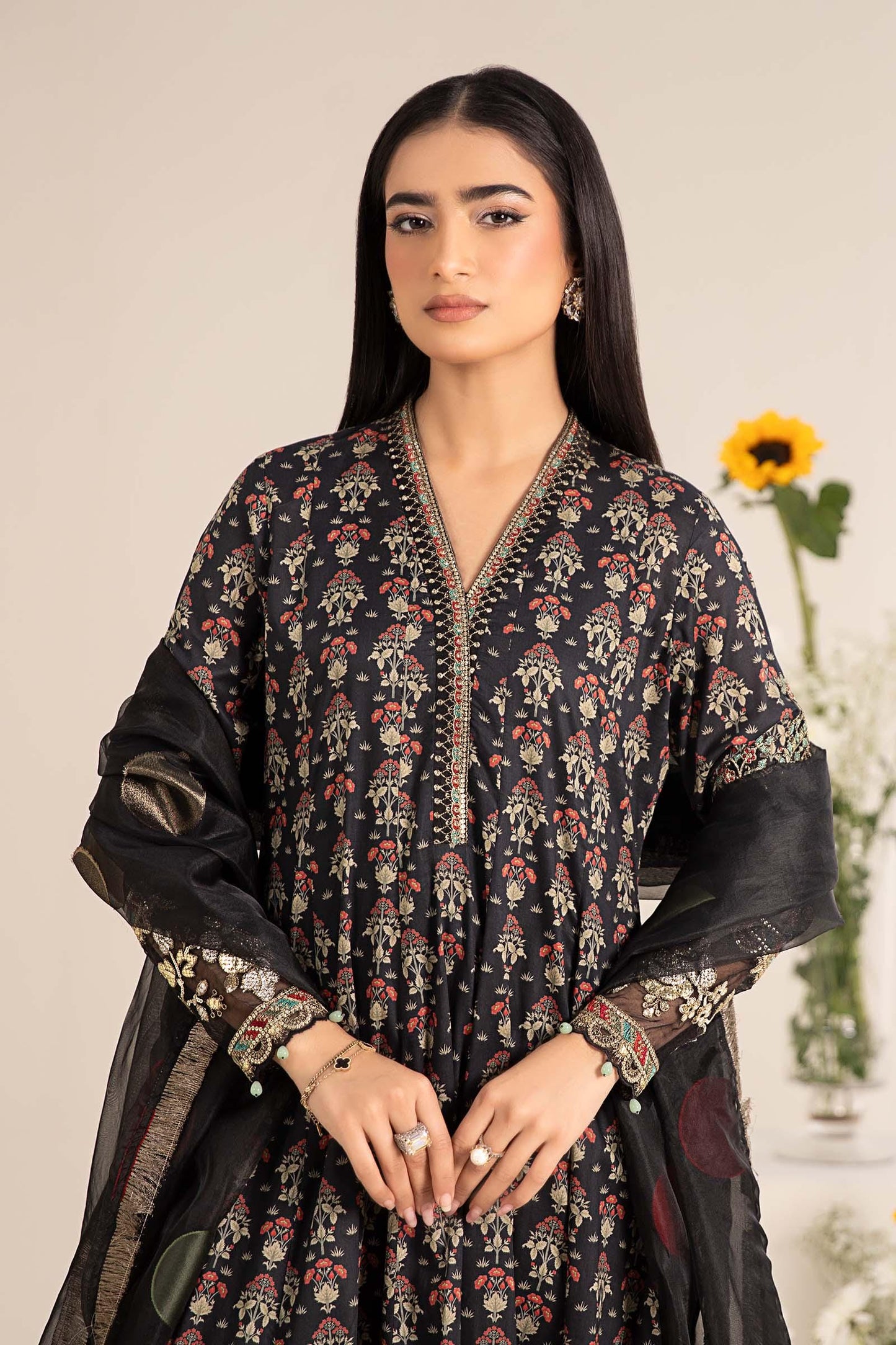 Maria.B - 3 Piece Embroidered Lawn Suit  (Medium) - Black