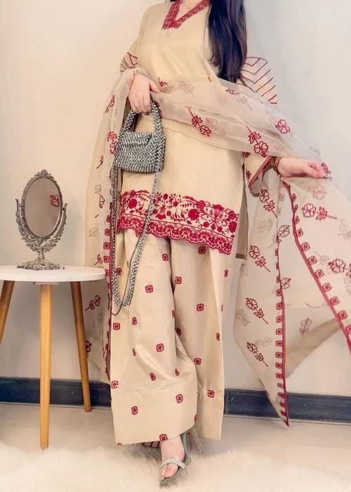 Embroidered Lawn Farshi Shalwar Suit - 3 Piece - Organza Dupatta