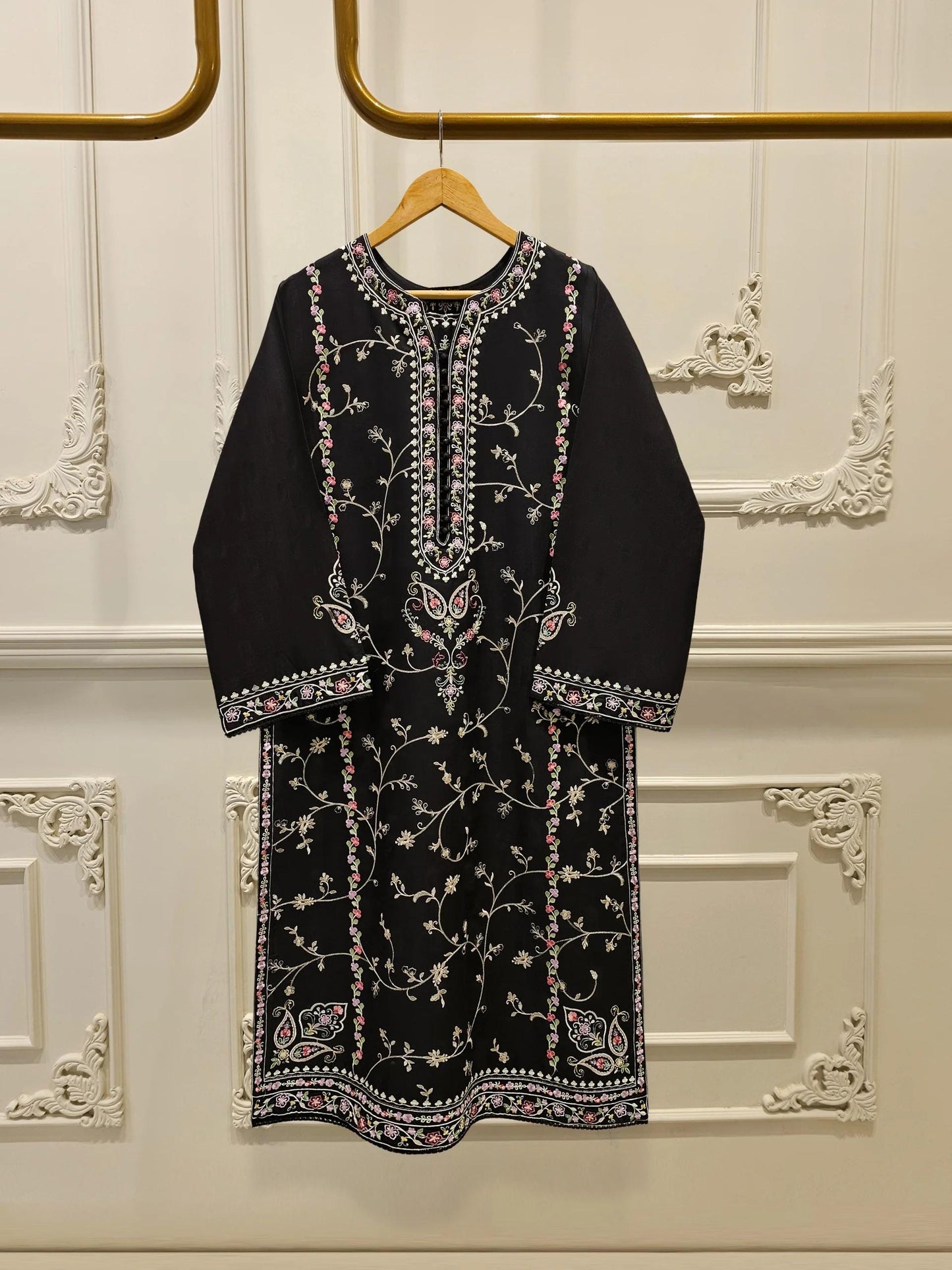 Agha Noor 2 piece - (Size-L, M) Embroidered Jacquard Suit - Black