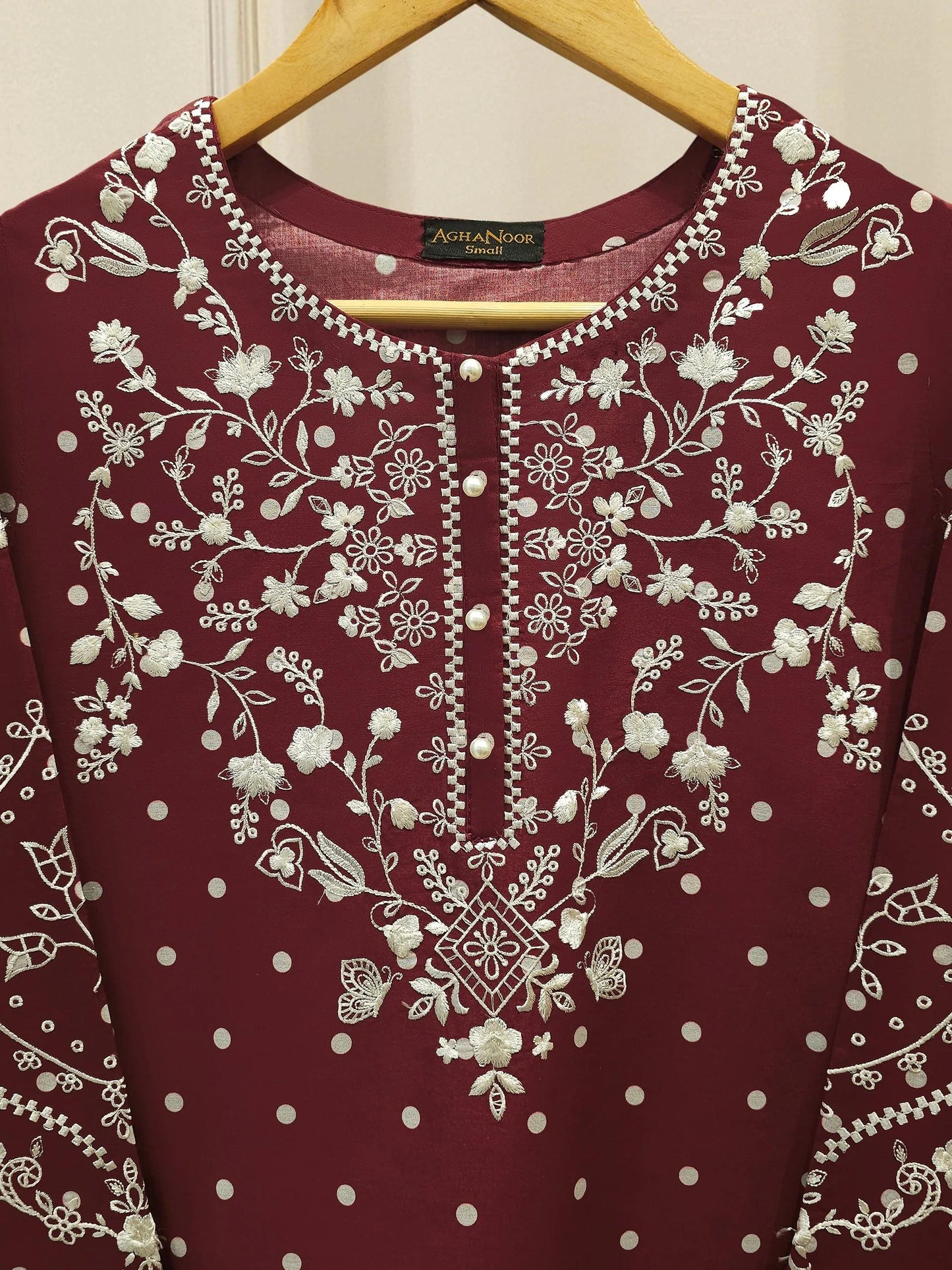 Embroidered Lawn Suit - Aghanoor 2 piece - (Size-Medium)