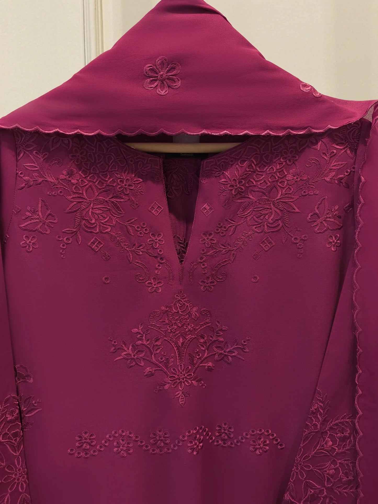 Aghanoor 3 piece - Embroidered Lawn Suit - Purple
