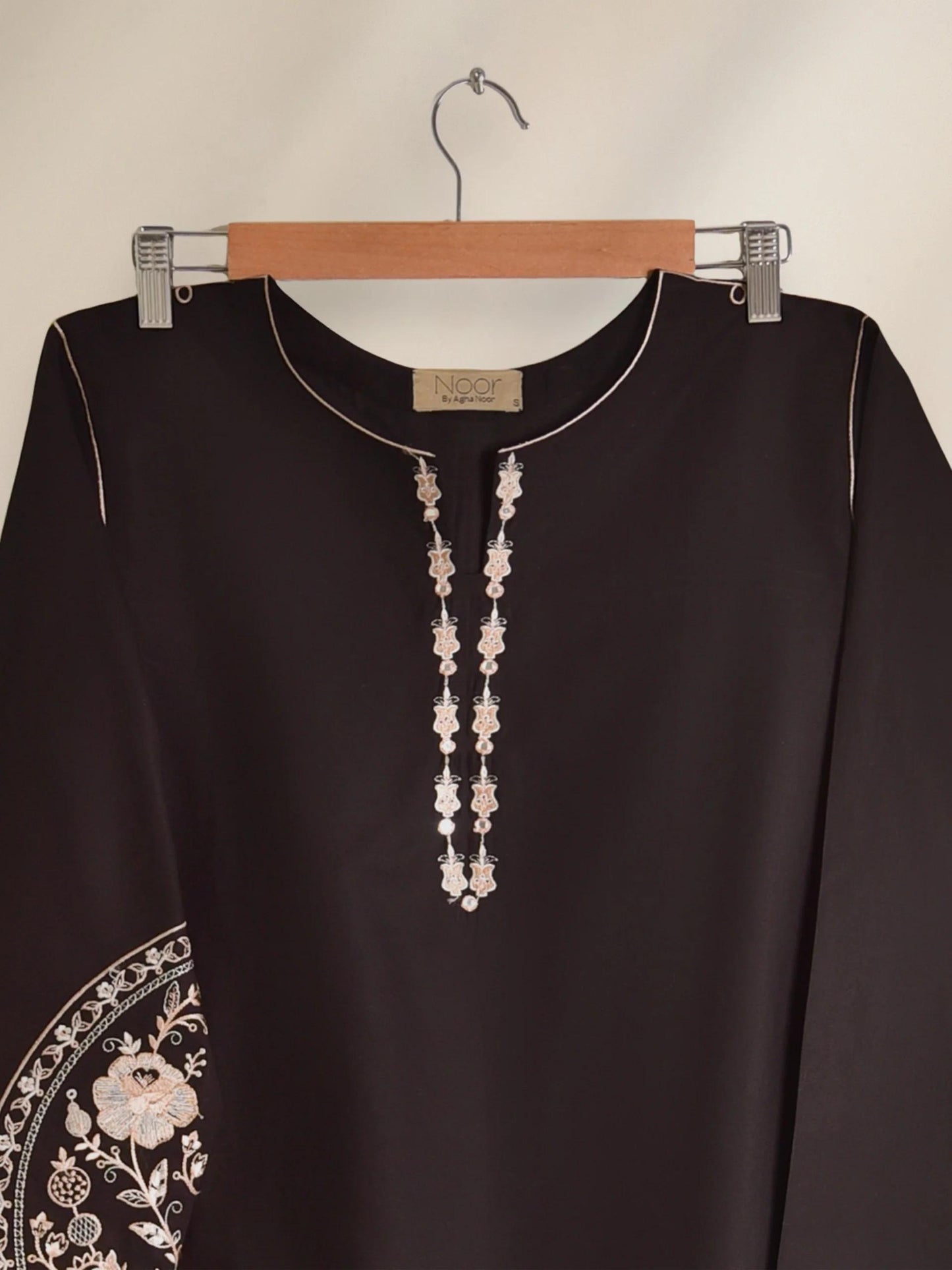 Aghanoor 2 piece - Embroidered Printed Lawn Summer Suit -Black - Size Medium