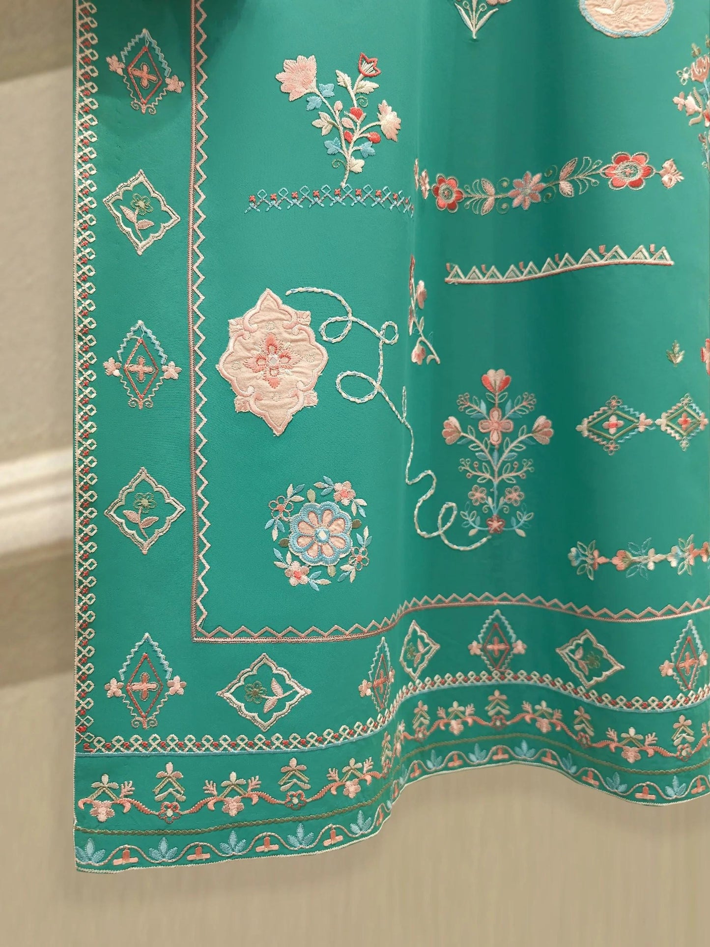 Agha noor 3 piece - Embroidered Lawn Suit -  (Size- L, XL) - Raw Silk Pants