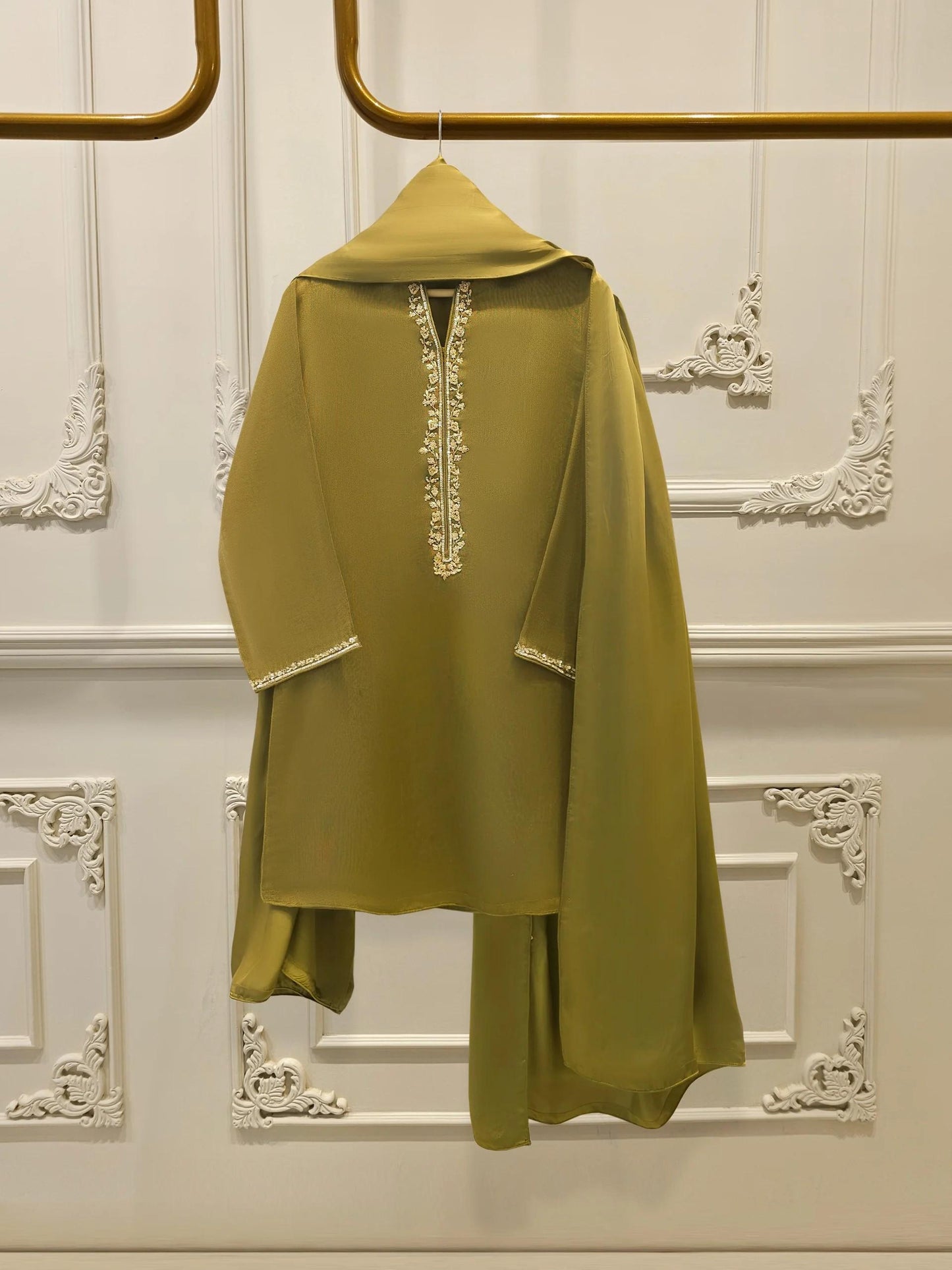 Agha Noor 3 Piece Pure Cotton Net Embroidered Suit Size (Large) - Dhani Green