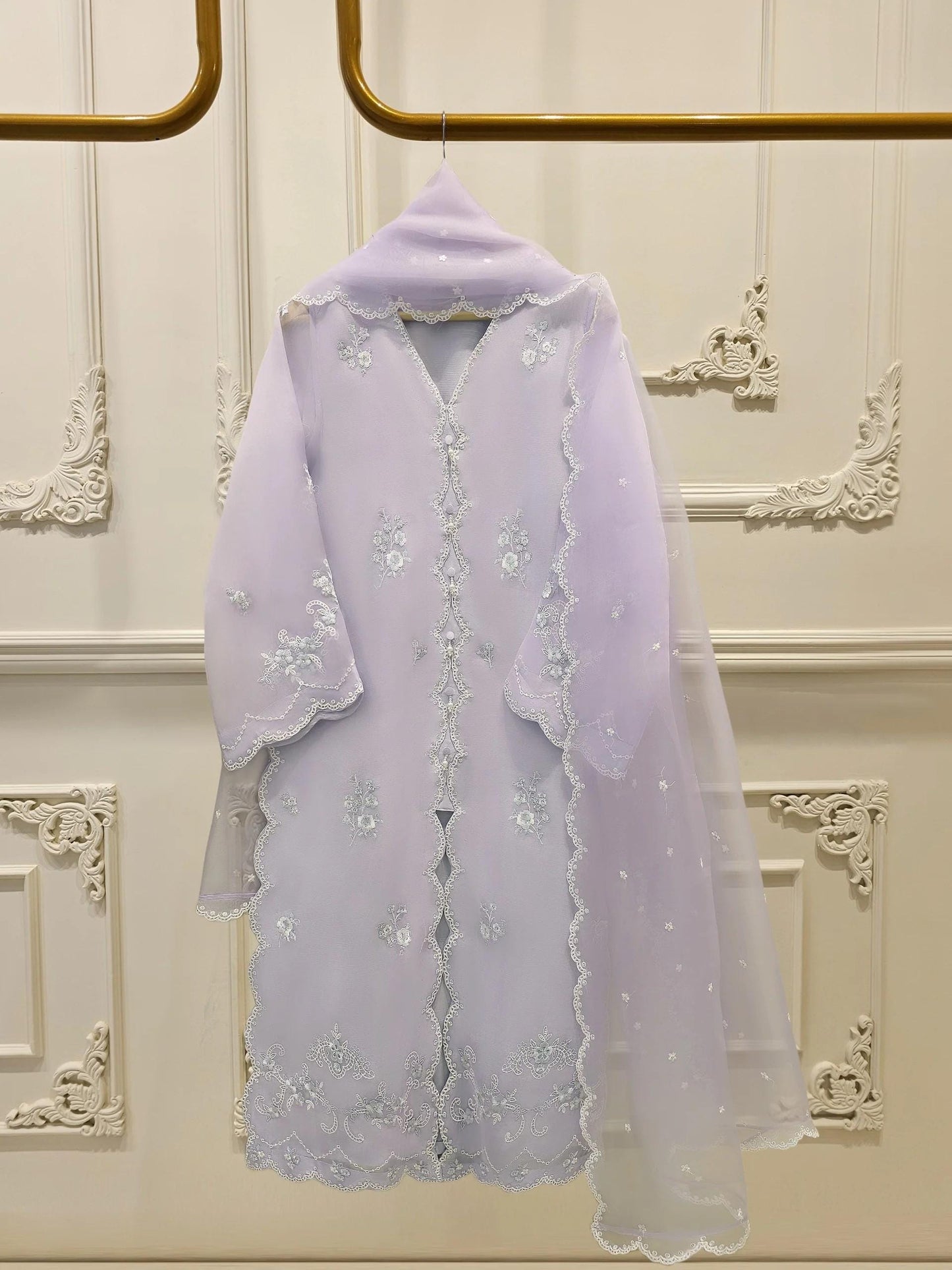 Agha Noor 3 piece - (Size- Medium, Large) Pure Organza Embroidered Suit - Lilac