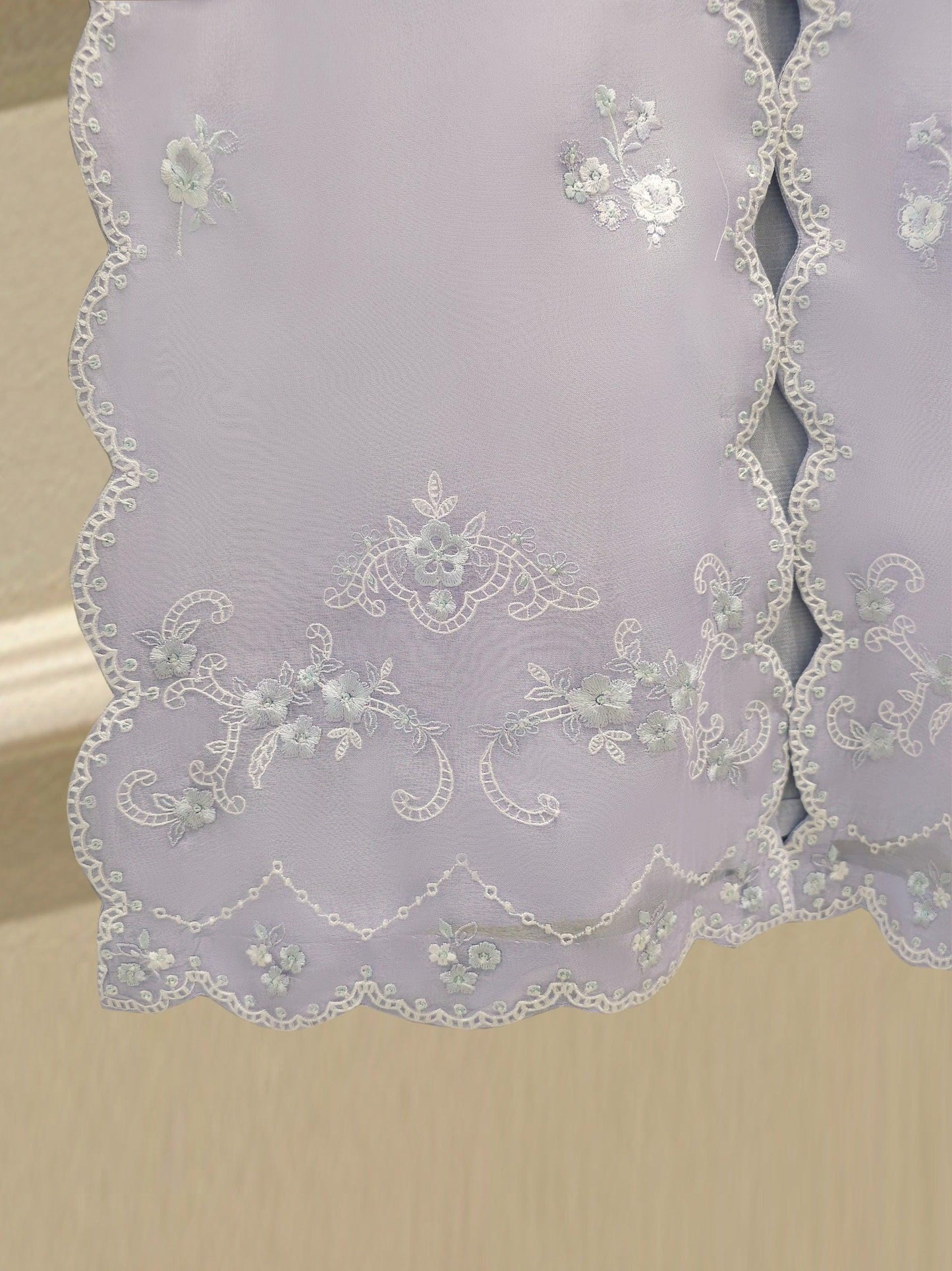 Agha Noor 3 piece - (Size- Medium, Large) Pure Organza Embroidered Suit - Lilac