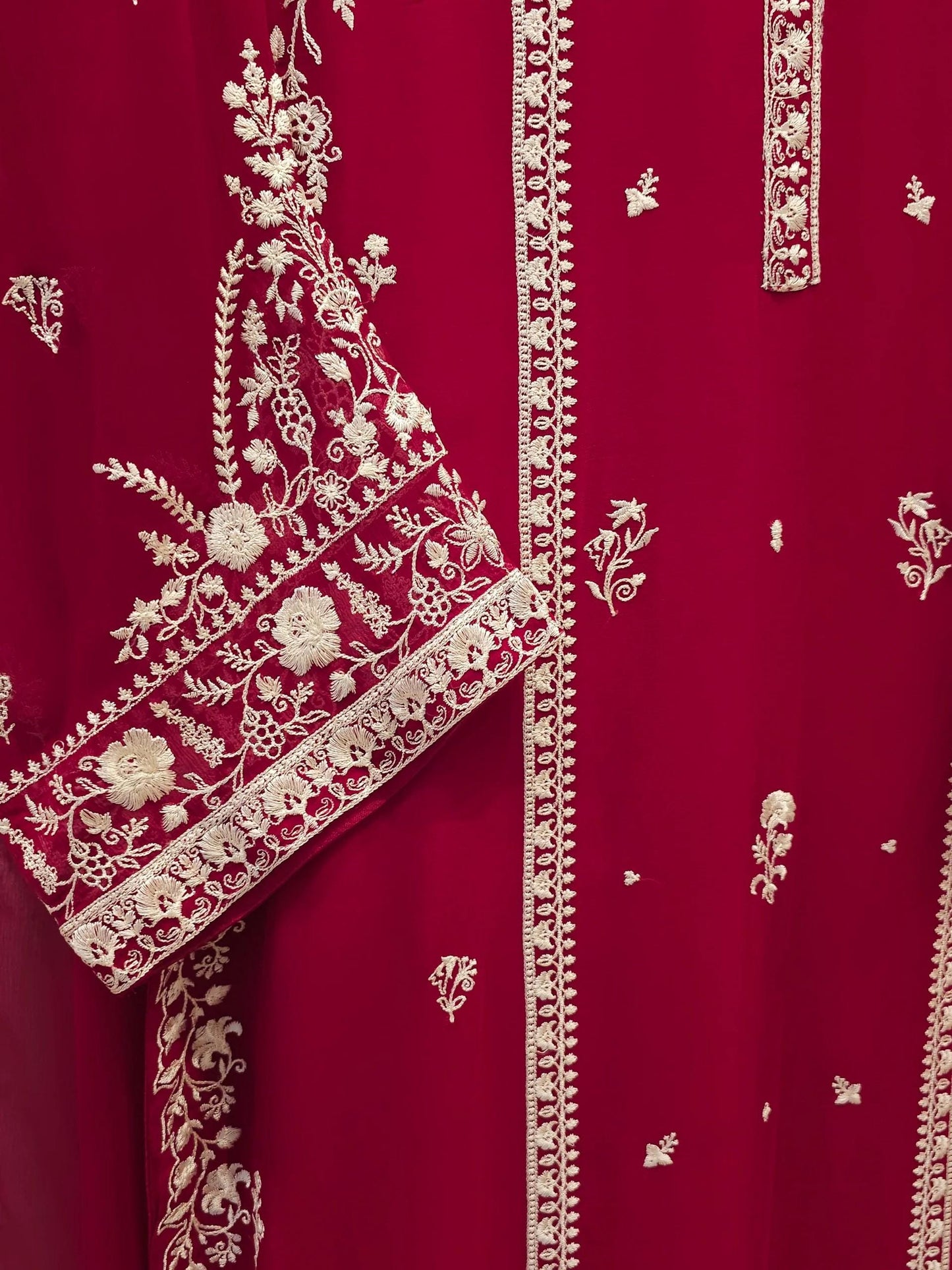 Agha Noor 3 Piece - Pure Embroidered Chiffon Suit (Size - Large) - Maroon - Chiffon Dupatta