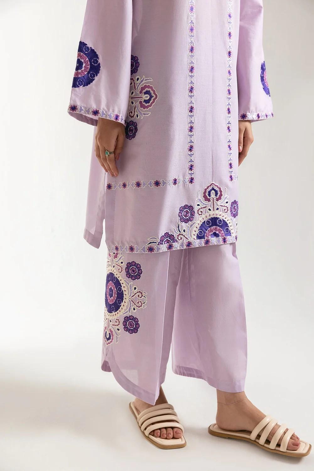Ethnc 2 piece - Designer Brand Pure Embroidered Lawn Suit - Lilac