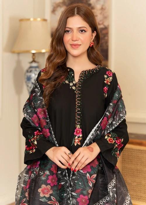 3 piece - Pakistani Designer Lawn Suit - Manaar Dupatta