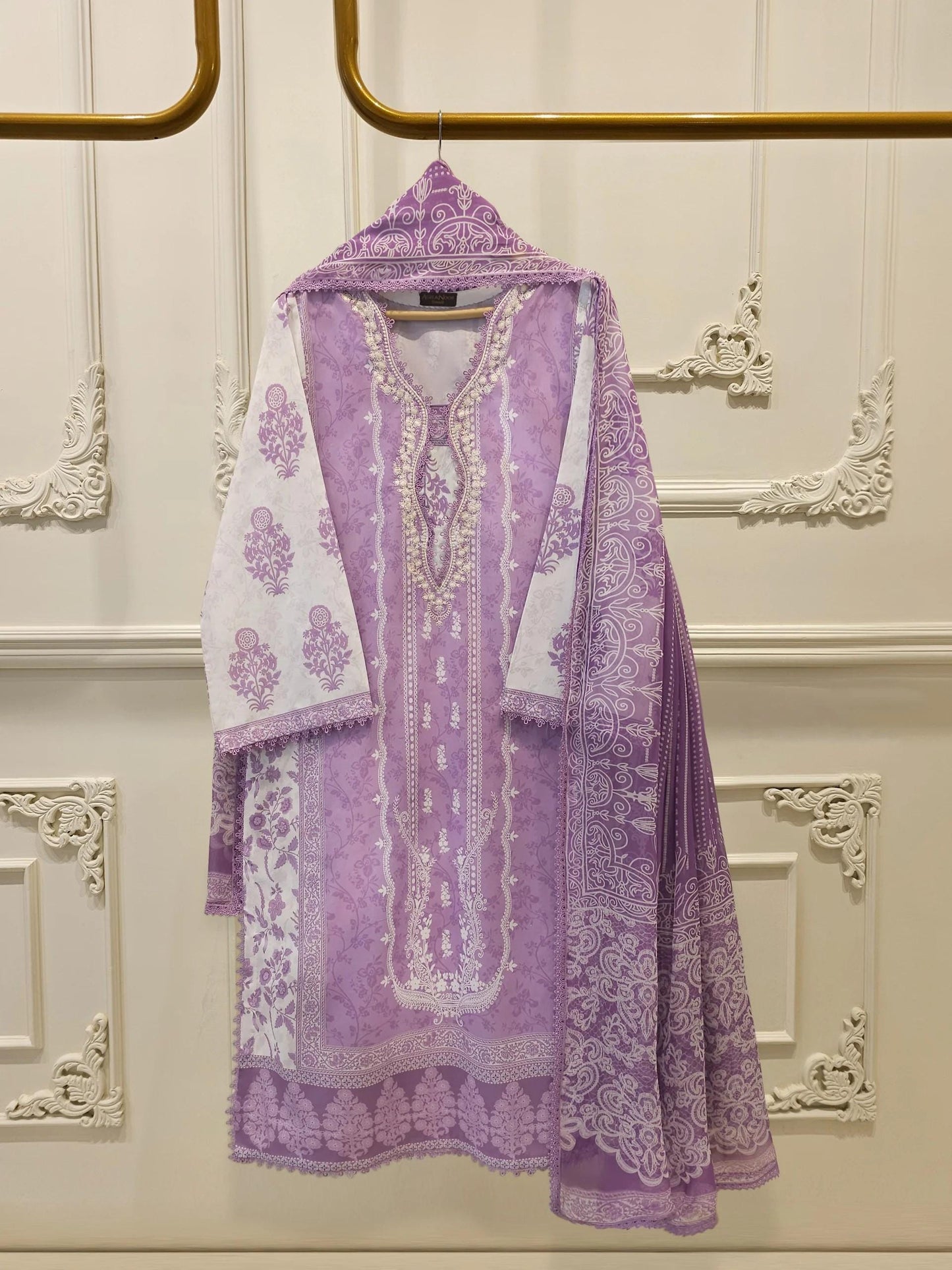 Agha Noor 2 Piece Digital Printed Embroidered Lawn Suit - Lavender - Chiffon Dupatta