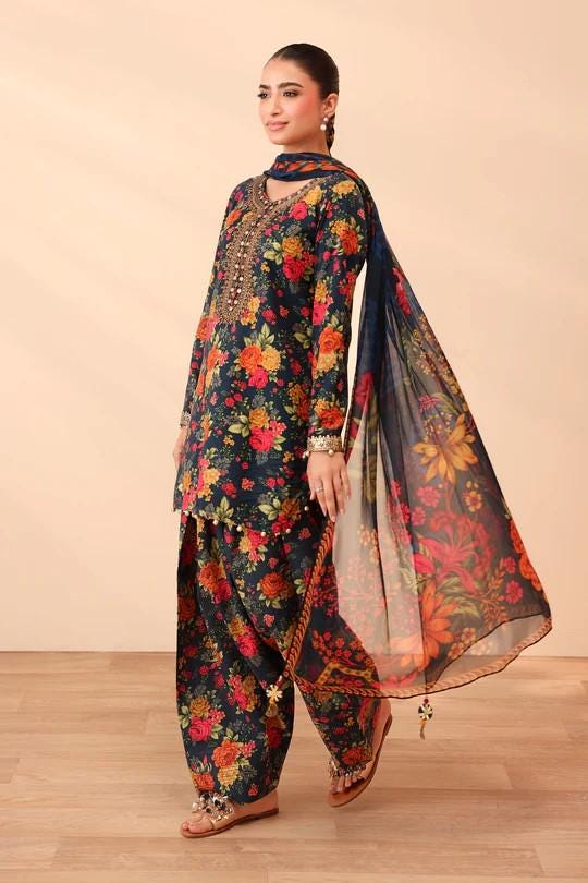 Maria.B - 3 Piece Embroidered Lawn Suit Farshi Shalwar - Chiffon Dupatta - Teal