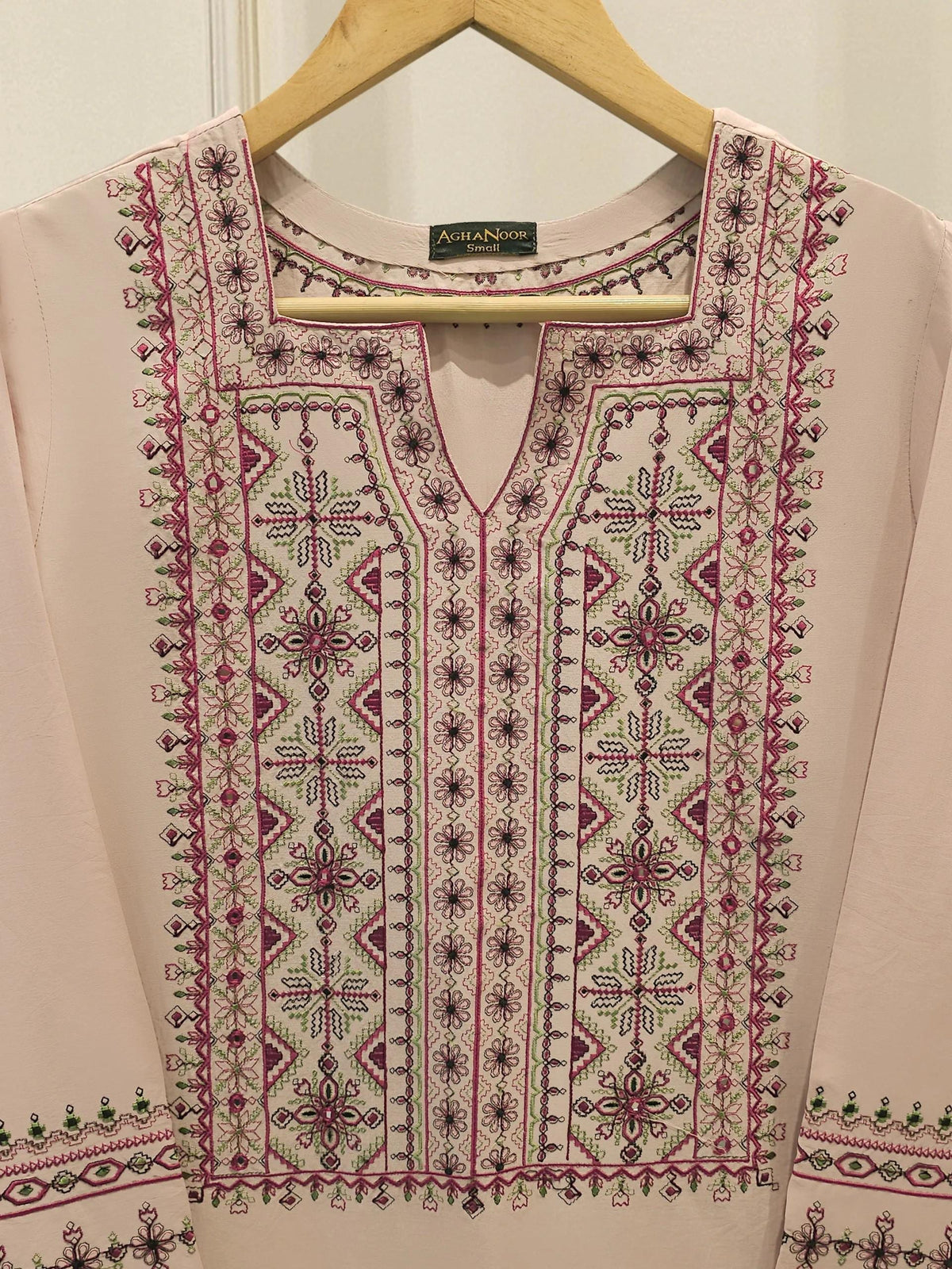Agha Noor Embroidered Lawn Suit - 2 Piece