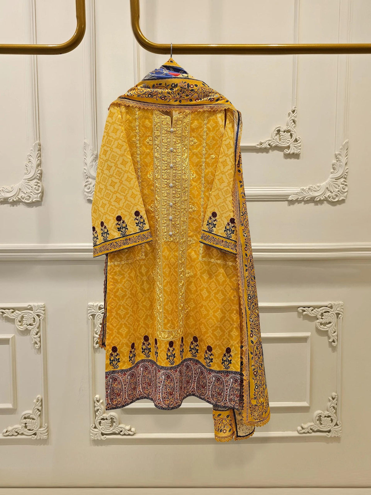 Agha Noor Printed Embroidered Lawn Suit - 2 Piece