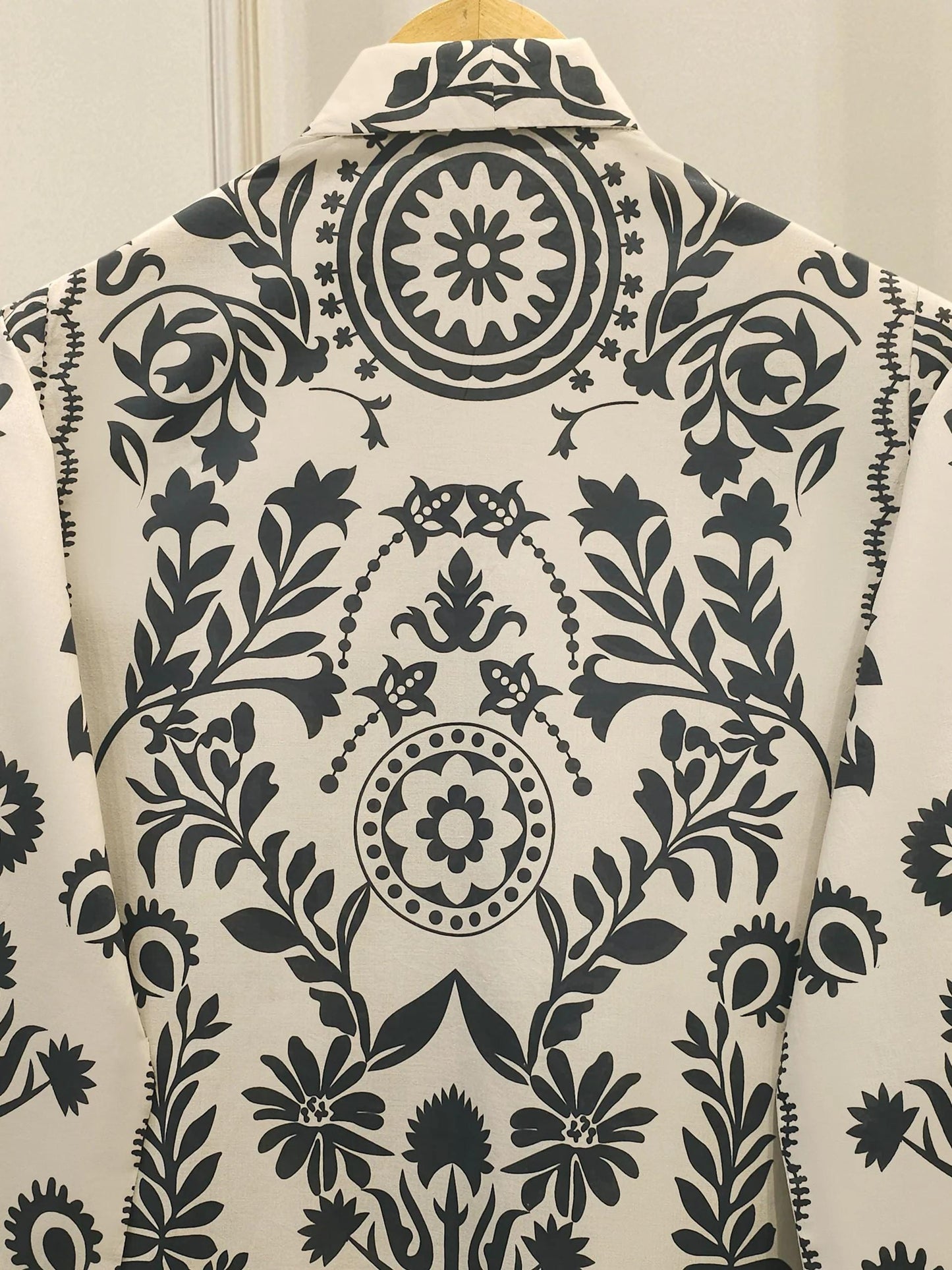 Agha Noor 2 piece - Printed Lawn Suit
