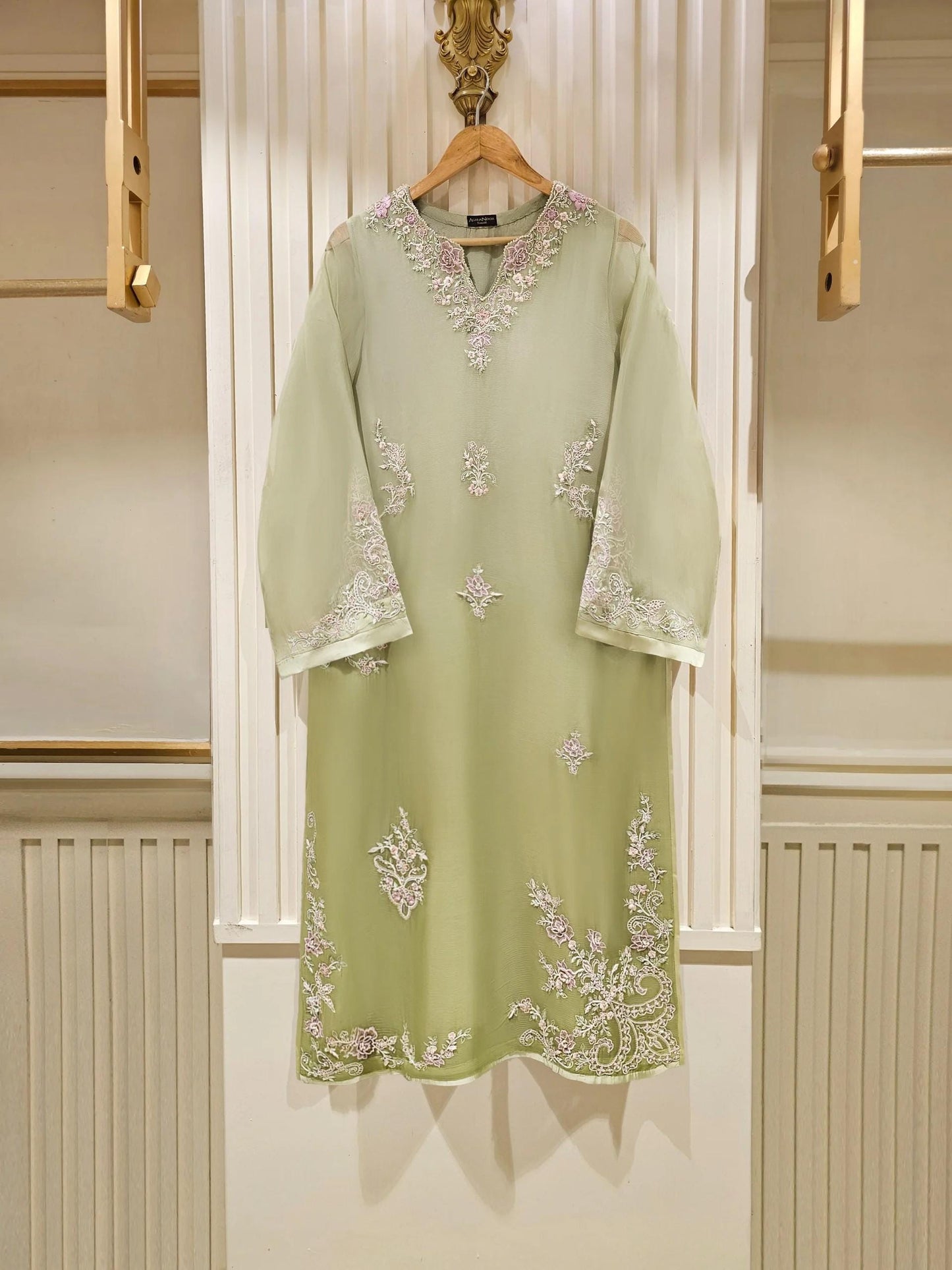 Agha Noor  2 Piece - Pure Chiffon Embroidered Suit (Size - Medium) - Chest 42"