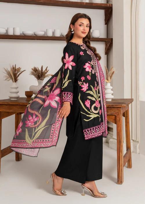 3 piece - Pakistani Designer Lawn Suit
