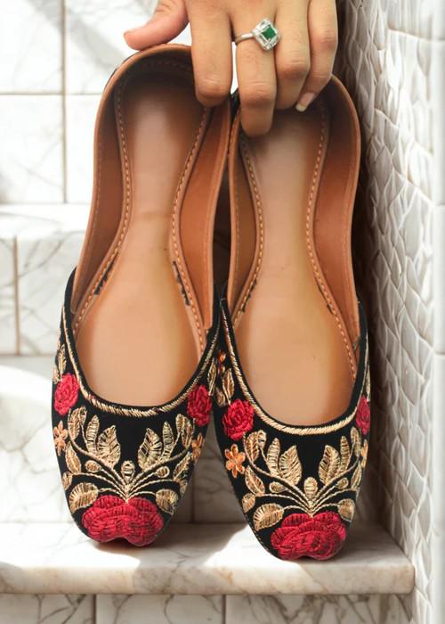Womens Ethnic Footwear - Black Velvet Khussa with Red Roses