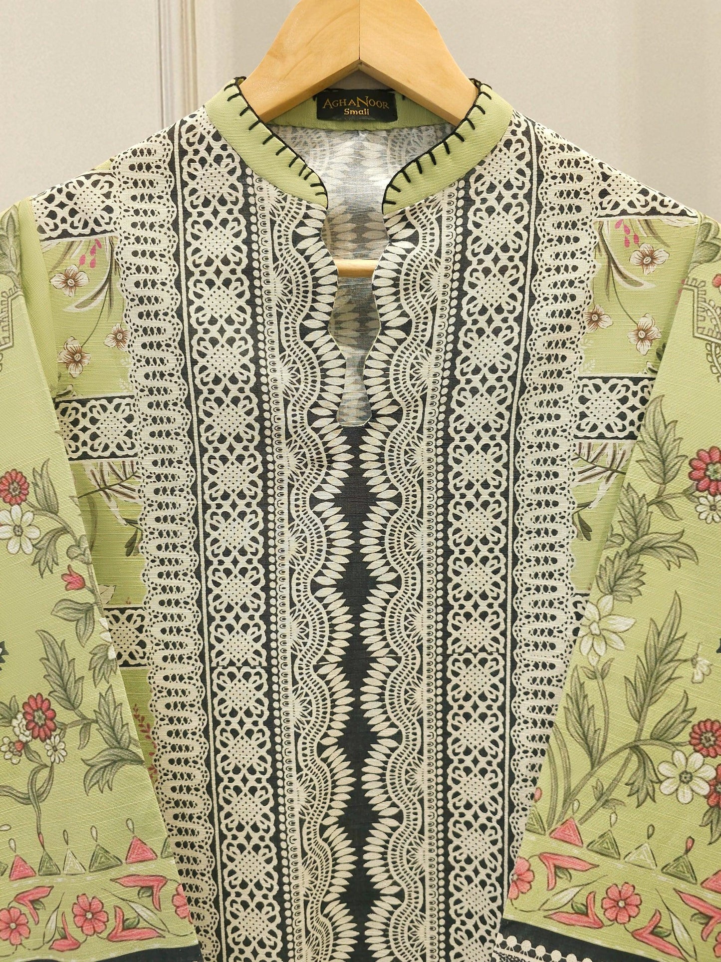 Agha Noor 2 piece - Printed Khaddar Suit