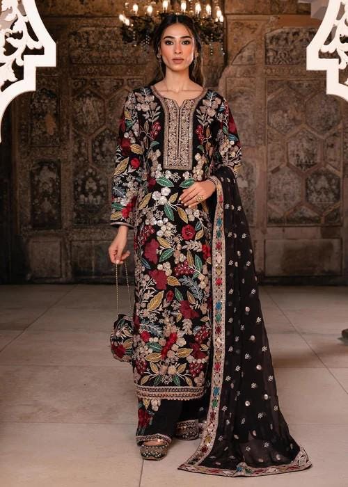 4 Piece Embroidered Chiffon Suit: Heavily Embroidered Rose Gold Party Wear with Potli Bag